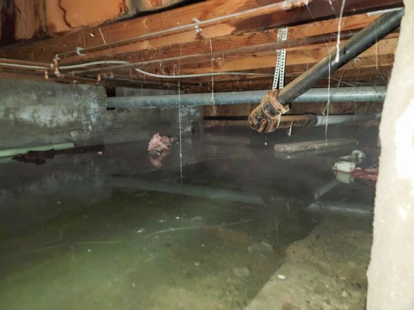 Crawlspace Water Restoration in Woodstock